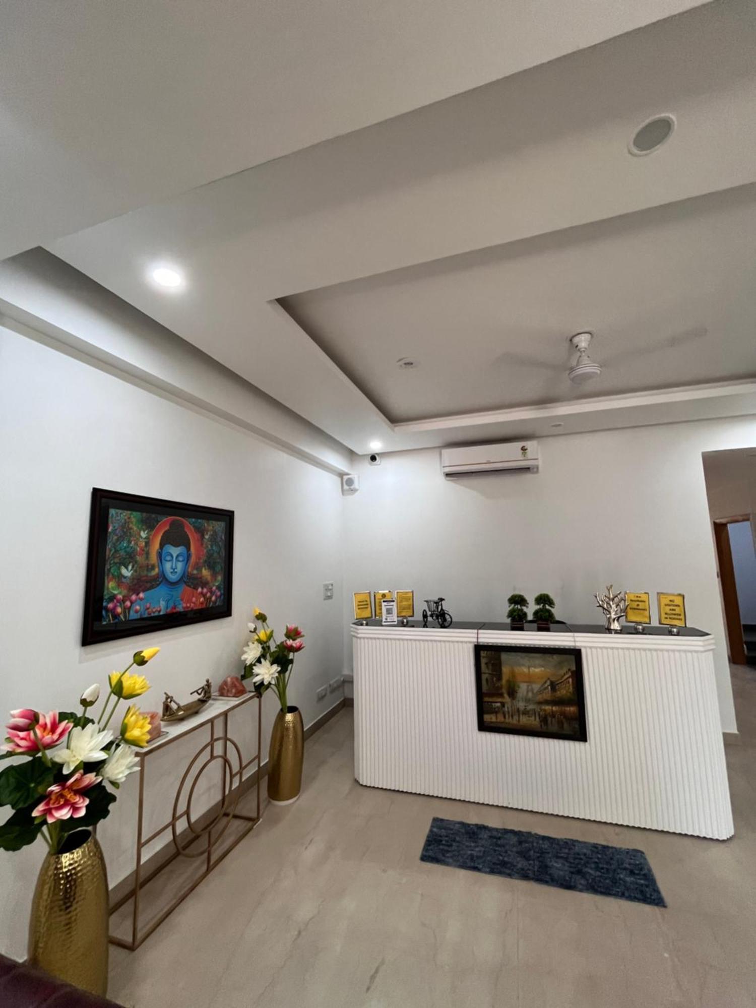 Aamantran Residency Hotel, Sohna Road, Sector 49, Gurugram Gurgaon Buitenkant foto