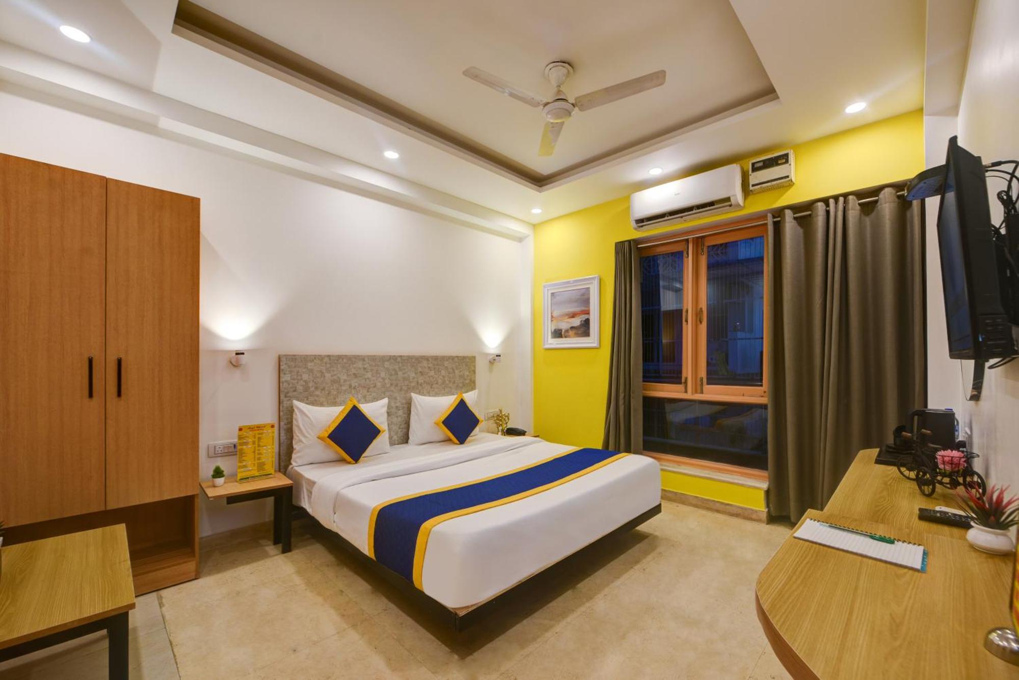Aamantran Residency Hotel, Sohna Road, Sector 49, Gurugram Gurgaon Buitenkant foto