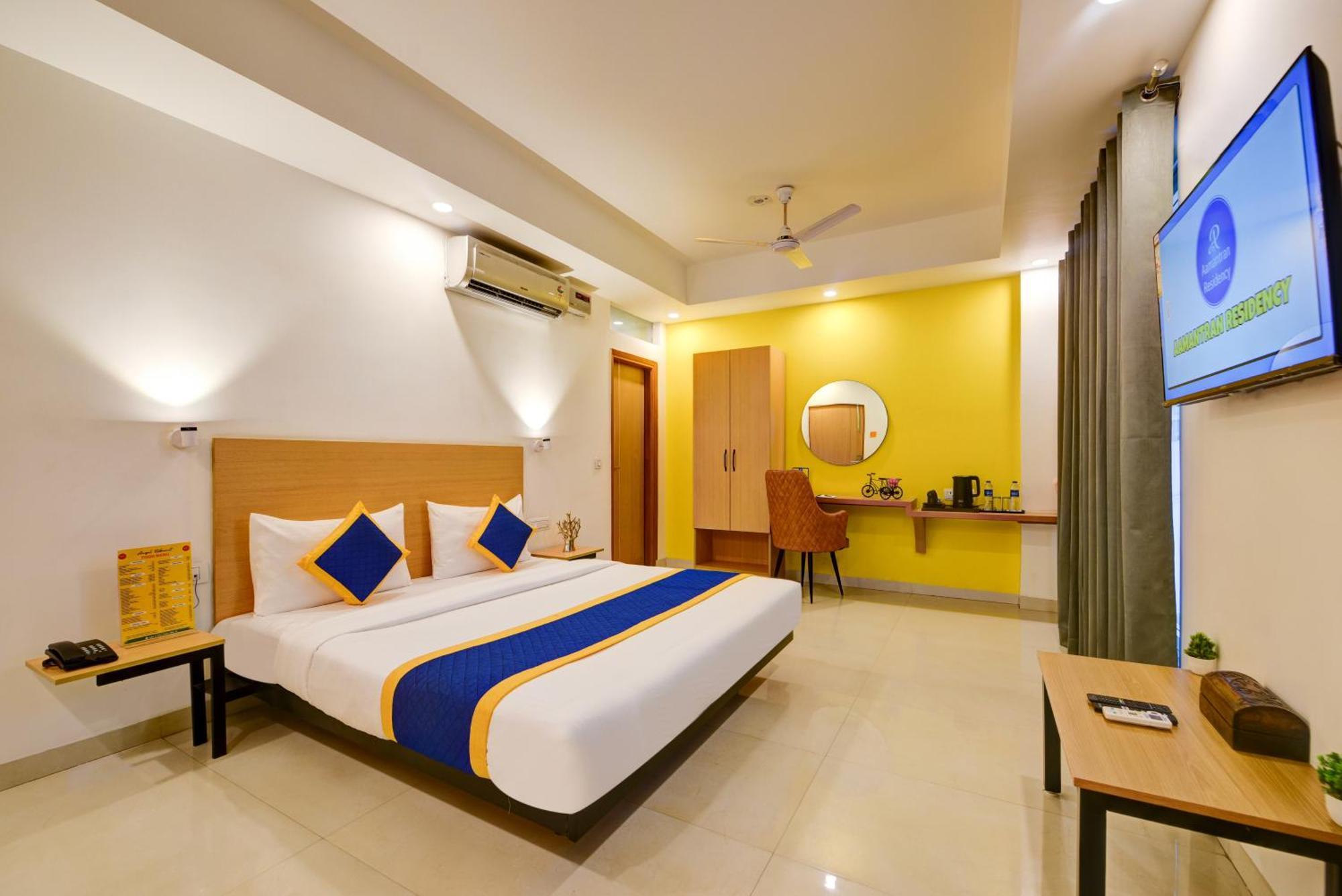 Aamantran Residency Hotel, Sohna Road, Sector 49, Gurugram Gurgaon Buitenkant foto