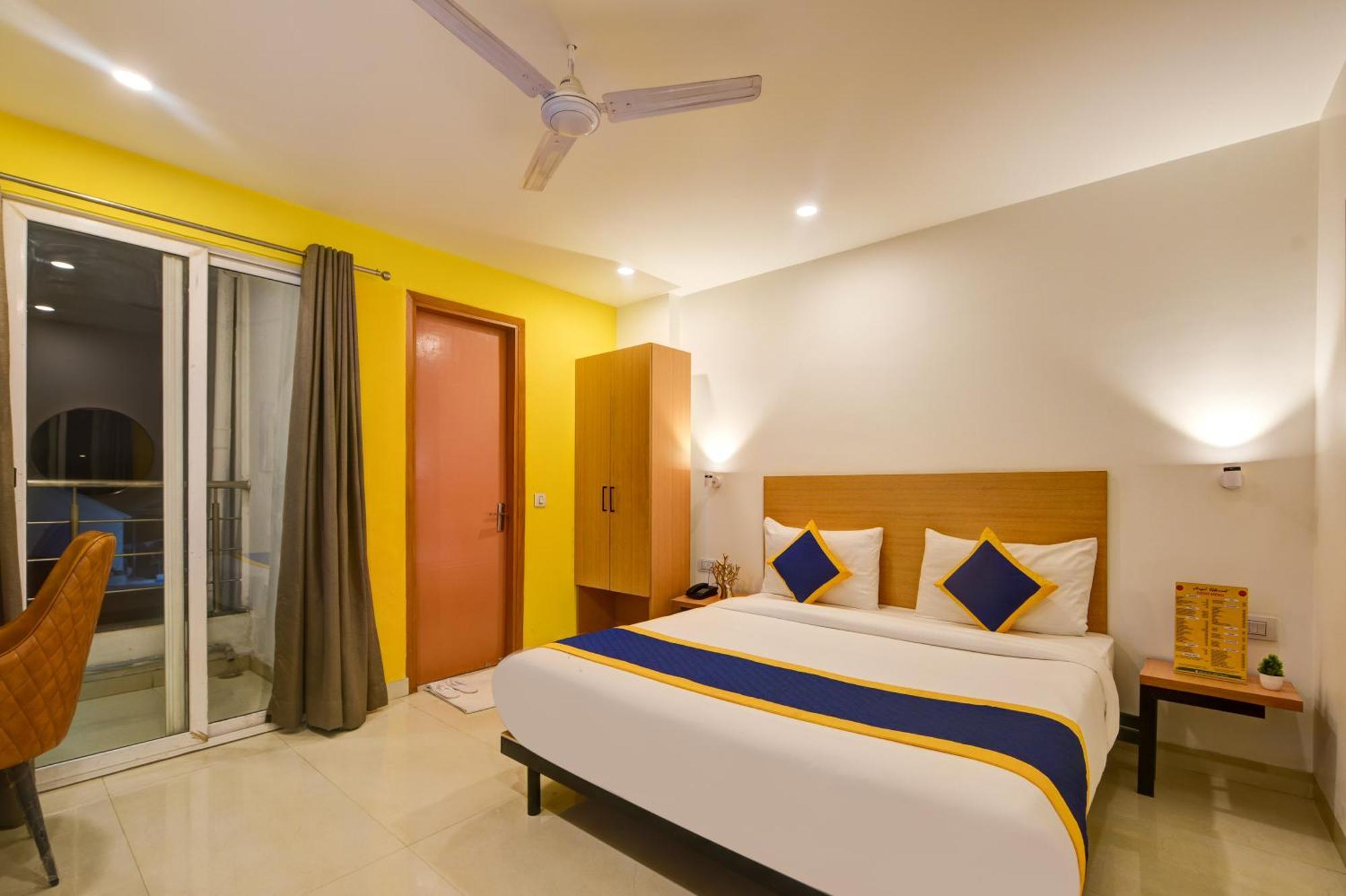 Aamantran Residency Hotel, Sohna Road, Sector 49, Gurugram Gurgaon Buitenkant foto