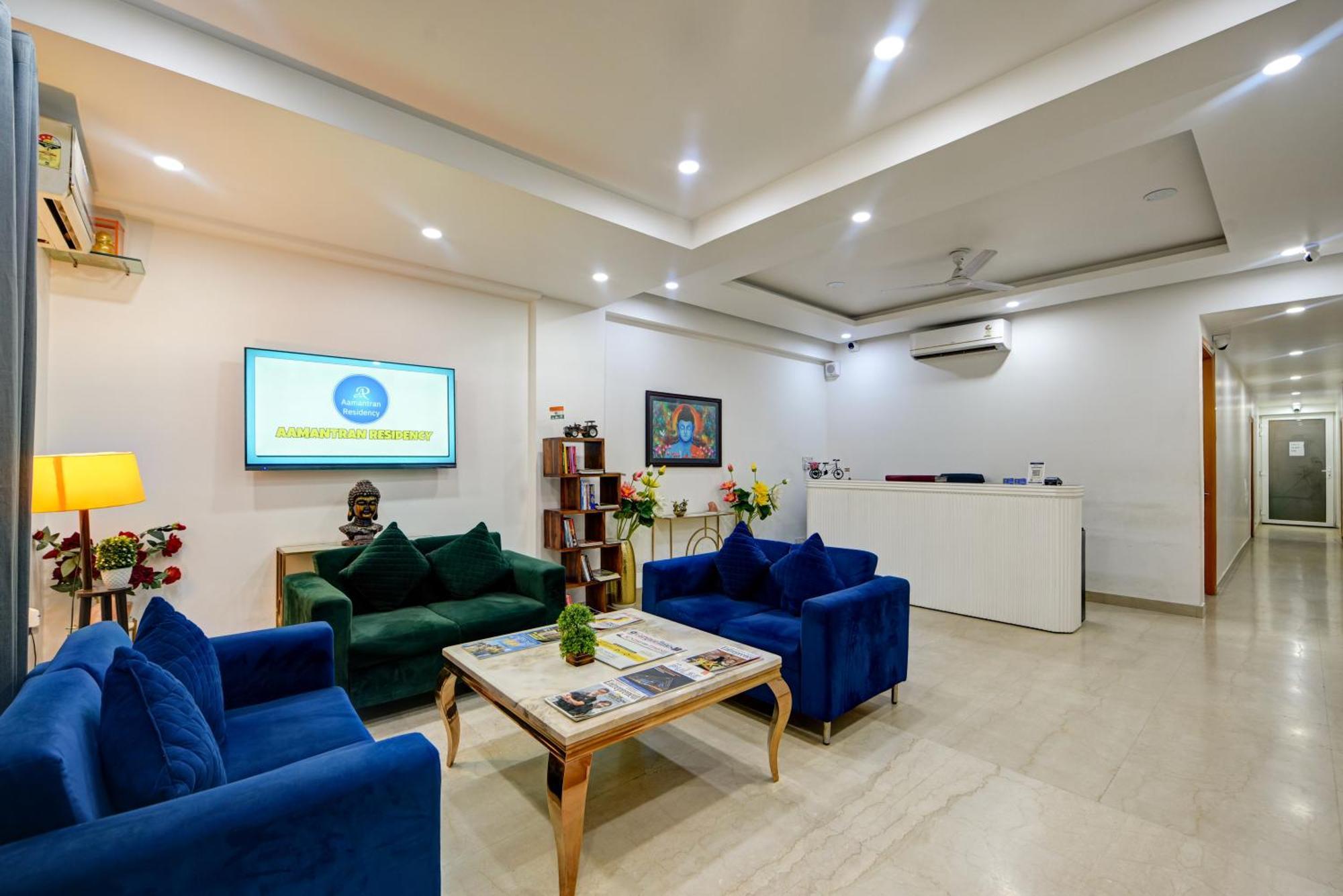 Aamantran Residency Hotel, Sohna Road, Sector 49, Gurugram Gurgaon Buitenkant foto