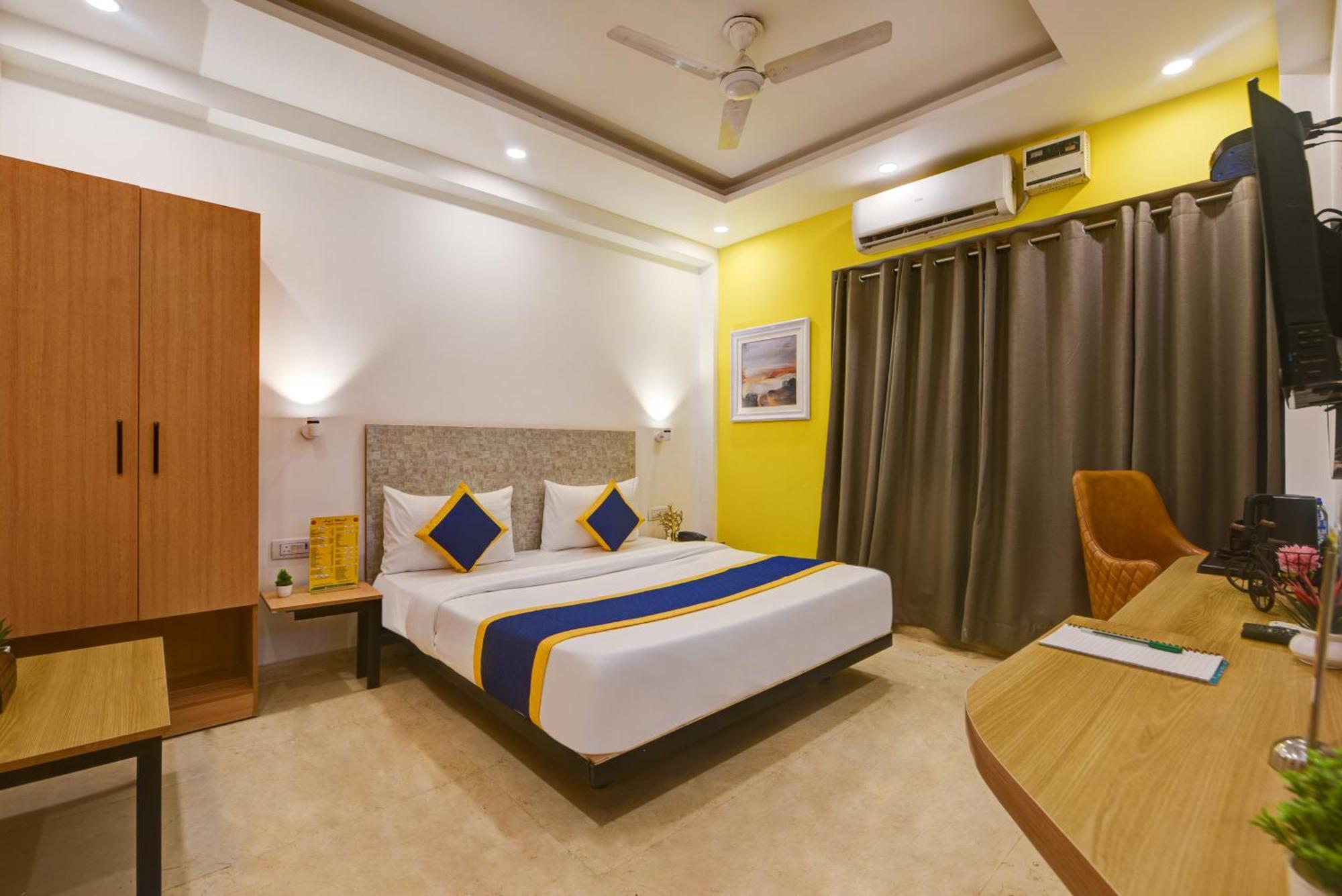 Aamantran Residency Hotel, Sohna Road, Sector 49, Gurugram Gurgaon Buitenkant foto