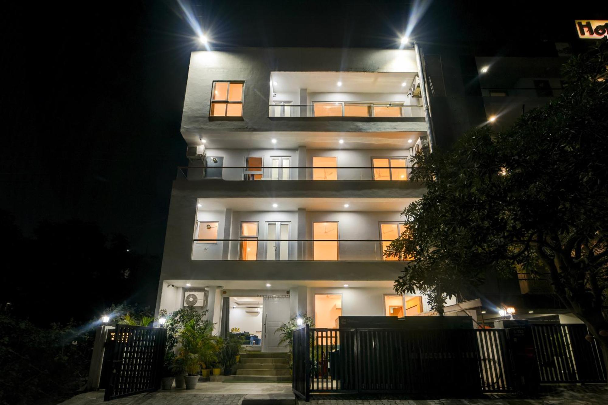 Aamantran Residency Hotel, Sohna Road, Sector 49, Gurugram Gurgaon Buitenkant foto