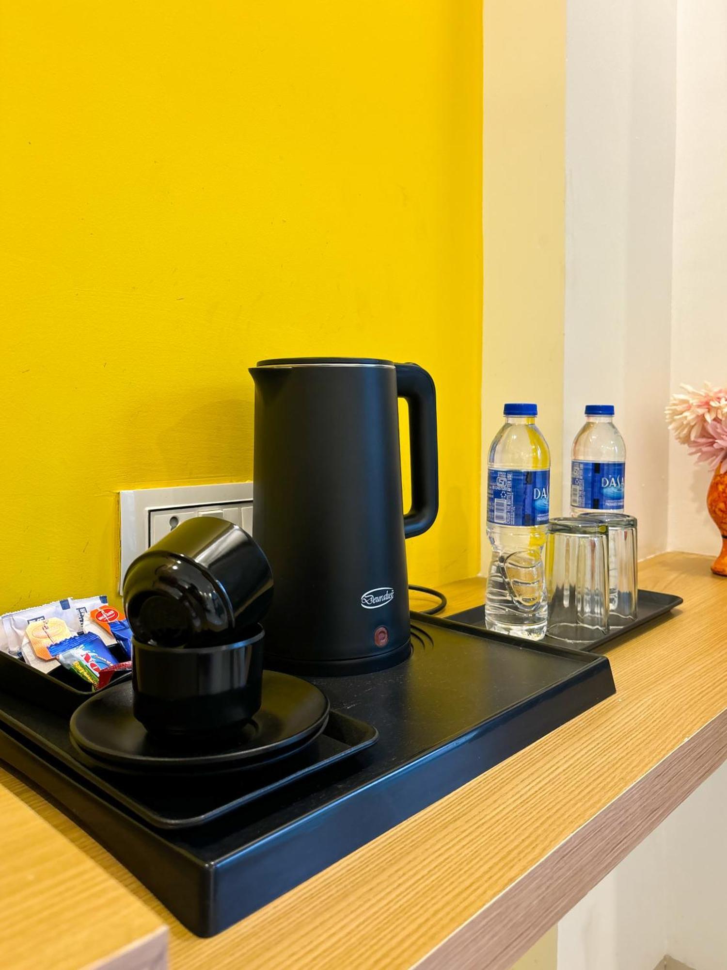 Aamantran Residency Hotel, Sohna Road, Sector 49, Gurugram Gurgaon Buitenkant foto